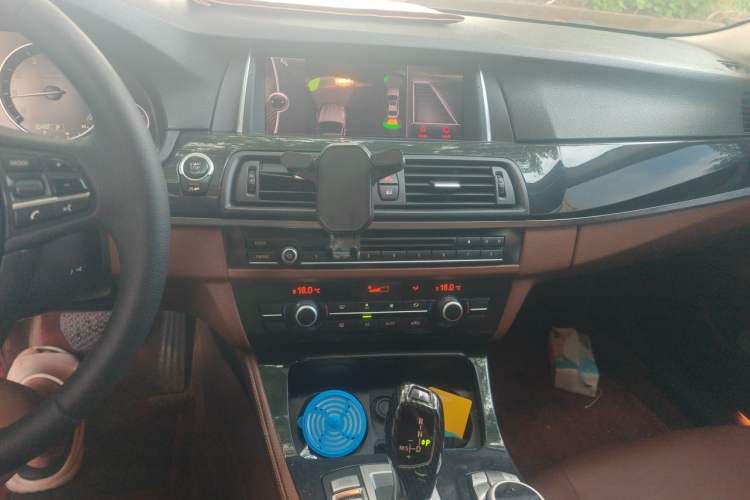 Used BMW 5 Series 2014 520Li Elegant Model Audio And AC Panel