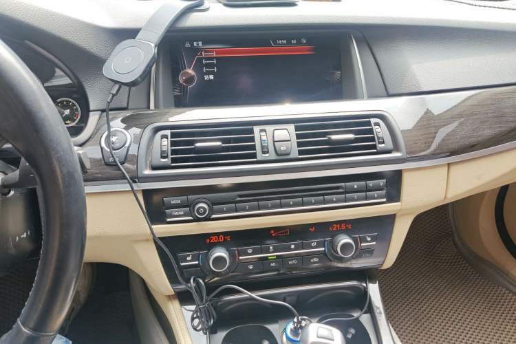 Used BMW 5 Series 2014 525Li Luxury Design Package Audio And AC Panel