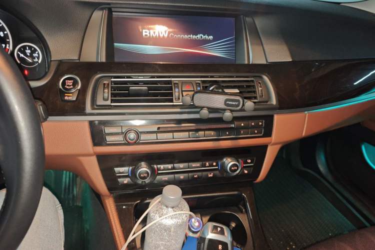 Used BMW 5 Series 2014 535Li Leading Model Audio And AC Panel