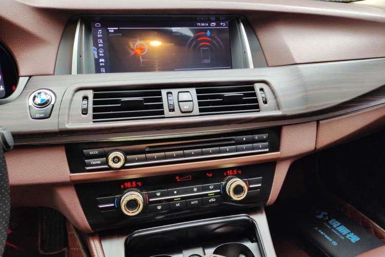 Used BMW 5 Series 2014 520Li Elegant Model Audio And AC Panel