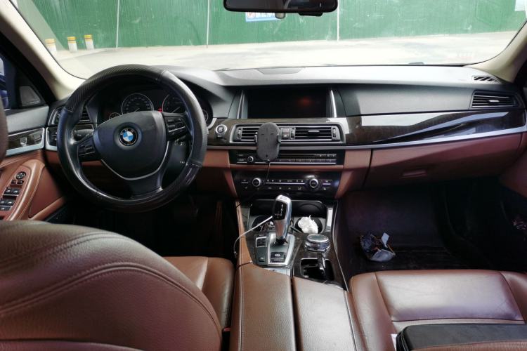 Used BMW 5 Series 2014 528Li Leading Model Center Console