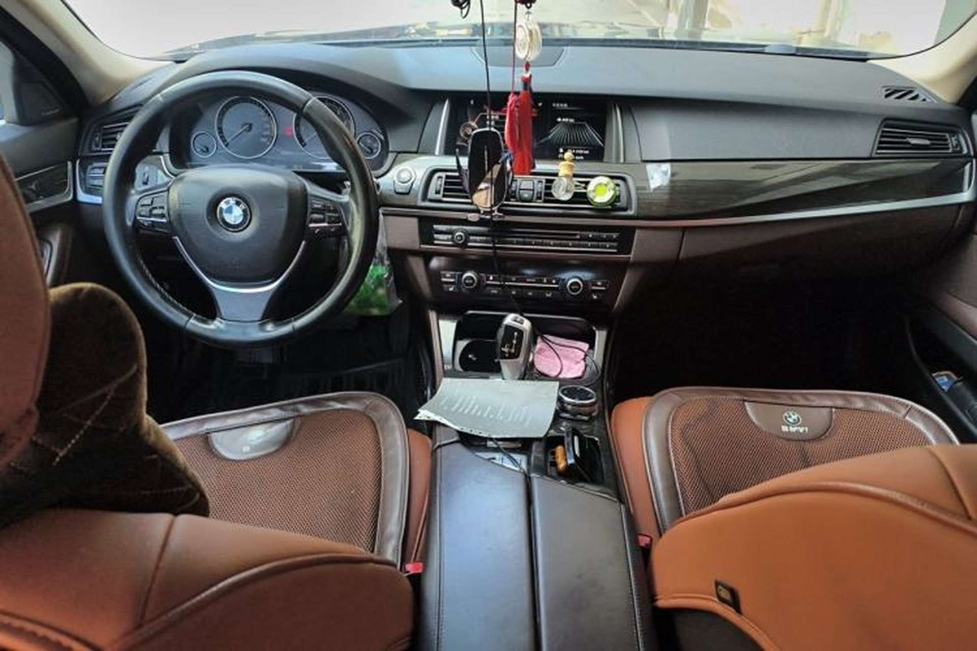 Used BMW 5 Series 2014 528Li Luxury Design Package Center Console