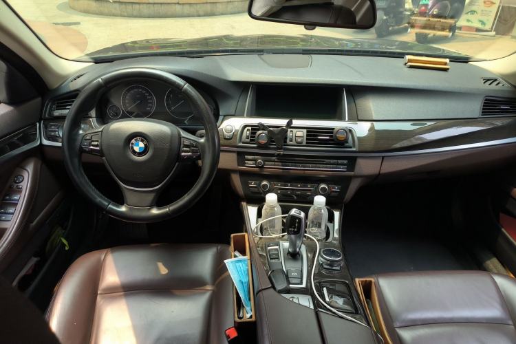 Used BMW 5 Series 2014 525Li Luxury Design Package Center Console