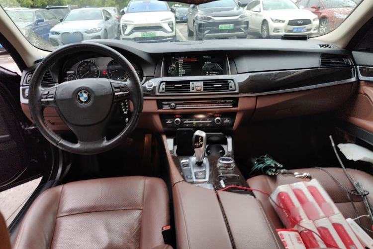 Used BMW 5 Series 2014 530Li Leading Model Center Console