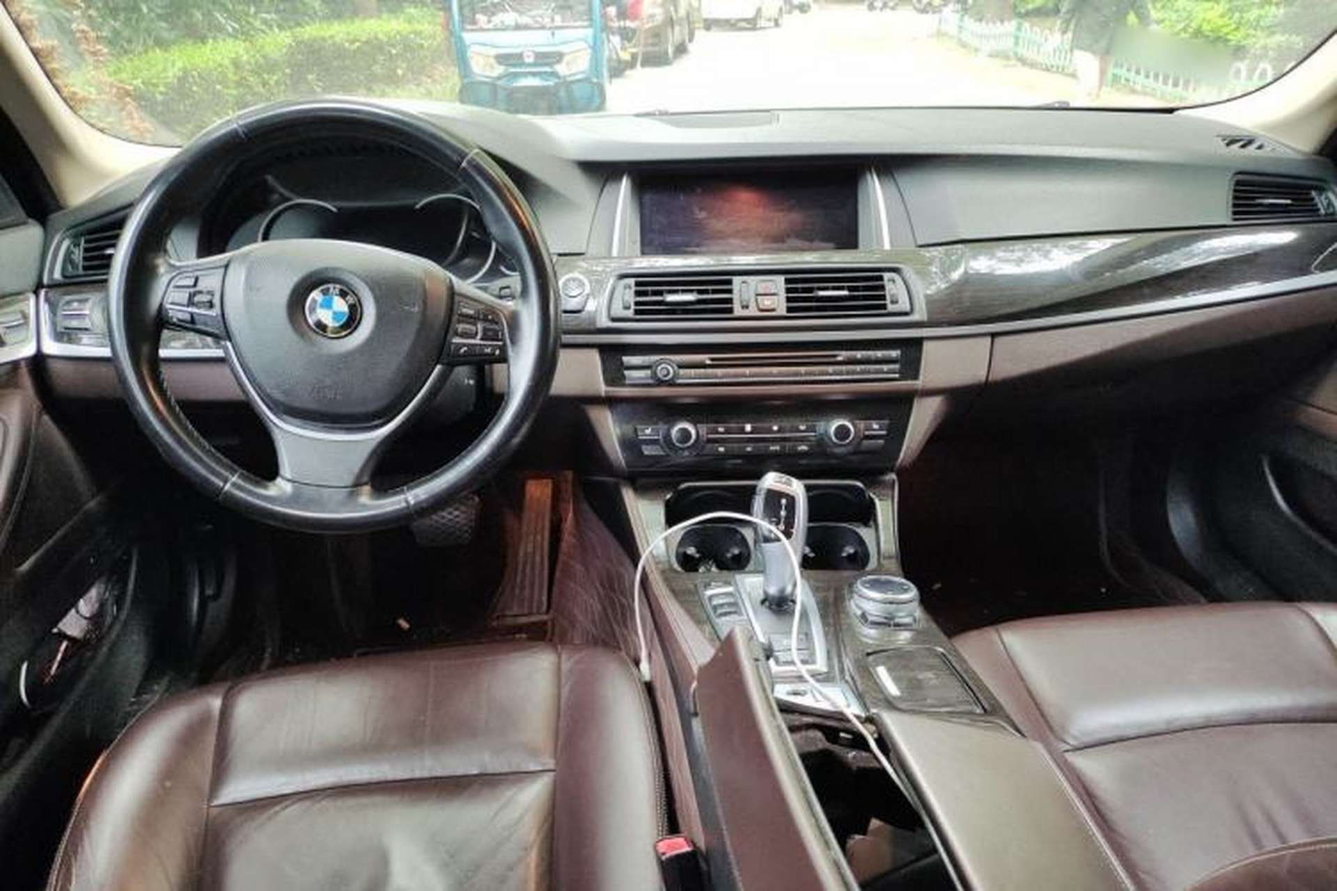 Used BMW 5 Series 2014 525Li Luxury Design Package Center Console