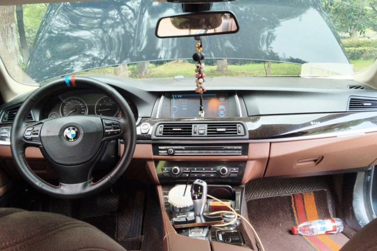 Used BMW 5 Series 2014 525Li Leading Model Center Console