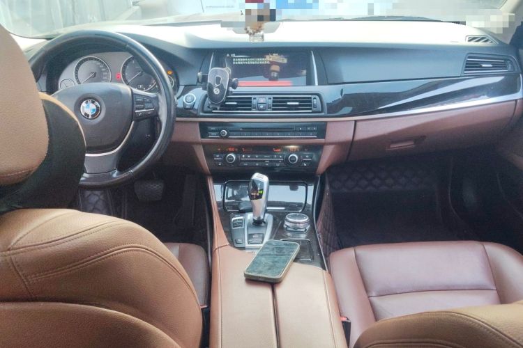 Used BMW 5 Series 2014 528Li Leading Model Center Console