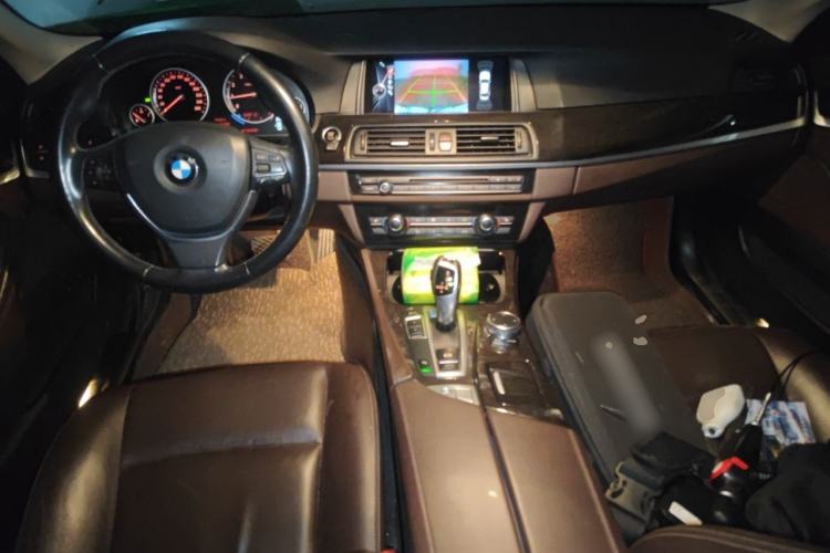 Used BMW 5 Series 2014 525Li Luxury Design Package Center Console