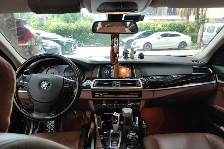 Used BMW 5 Series 2014 525Li Leading Model Center Console