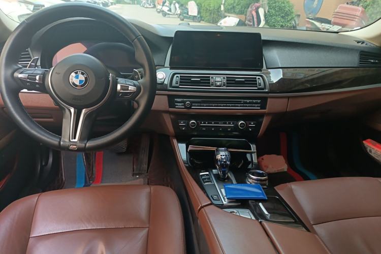 Used BMW 5 Series 2014 528Li Leading Model Center Console