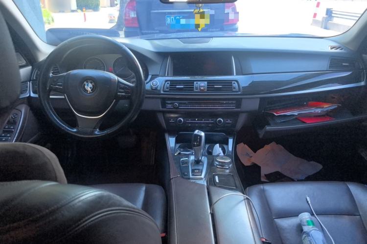 Used BMW 5 Series 2014 525Li Luxury Design Package Center Console