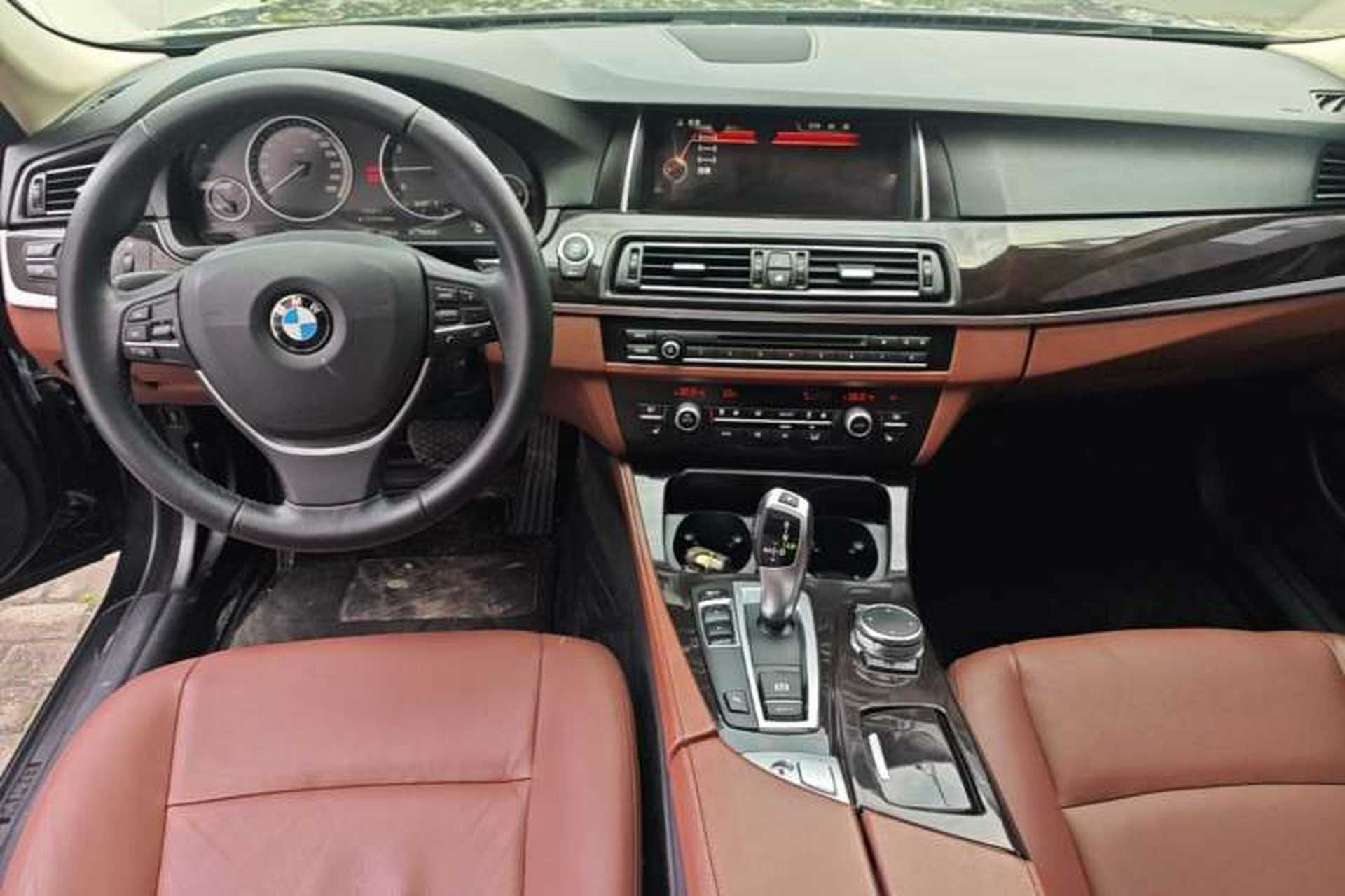 Used BMW 5 Series 2014 528Li Leading Model Center Console