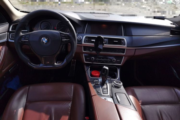 Used BMW 5 Series 2014 520Li Elegant Model Center Console