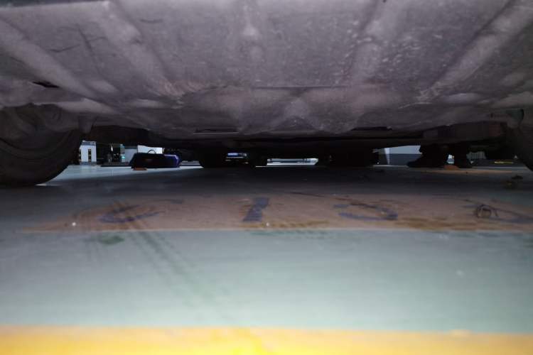 Used BMW 5 Series 2014 525Li Luxury Design Package Chassis Front