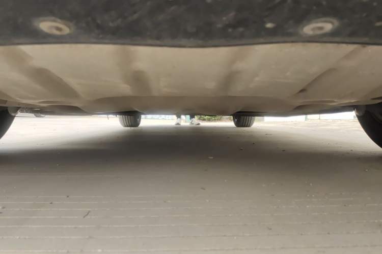 Used BMW 5 Series 2014 525Li Leading Model Chassis Front