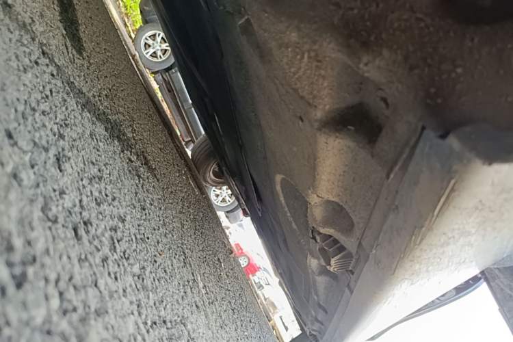 Used BMW 5 Series 2014 520Li Elegant Model Chassis Front Left