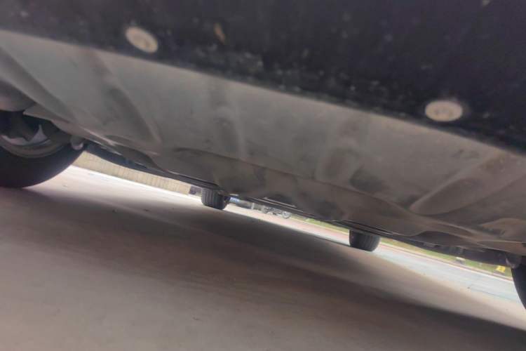 Used BMW 5 Series 2014 520Li Elegant Model Chassis Front