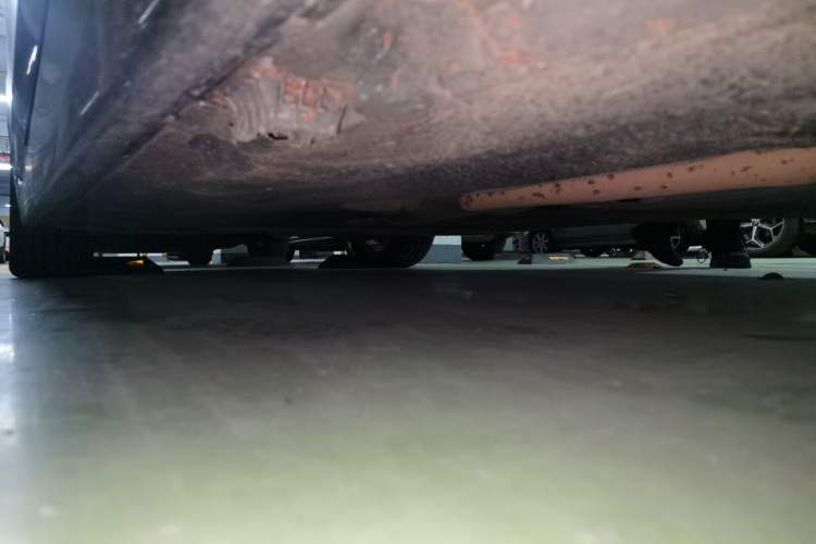Used BMW 5 Series 2014 525Li Luxury Design Package Chassis Front Right
