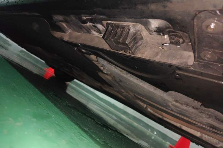 Used BMW 5 Series 2014 525Li Leading Model Chassis Rear Left