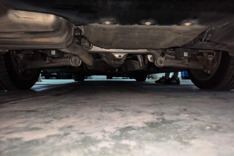 Used BMW 5 Series 2014 525Li Luxury Design Package Chassis Rear