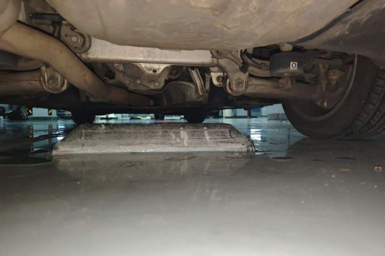 Used BMW 5 Series 2014 525Li Luxury Design Package Chassis Rear