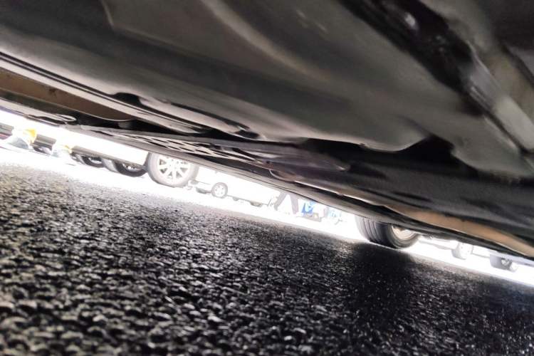 Used BMW 5 Series 2014 525Li Luxury Design Package Chassis Rear Right