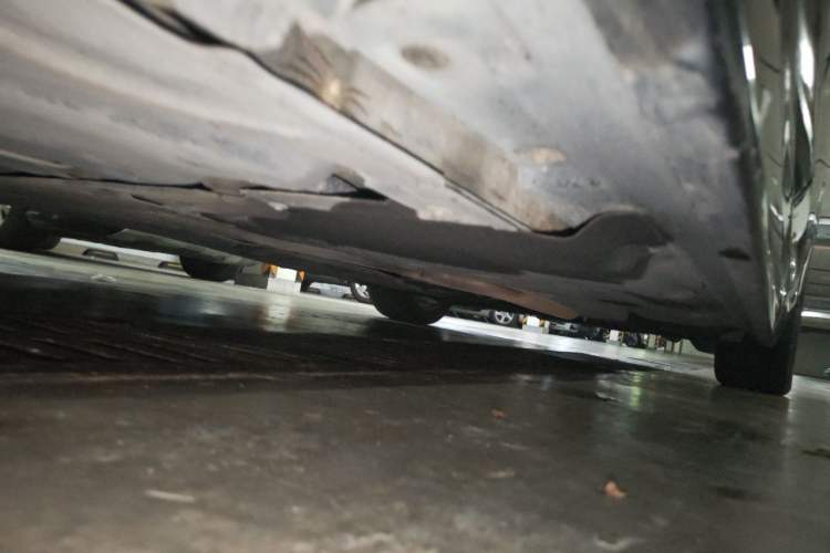 Used BMW 5 Series 2014 525Li Luxury Design Package Chassis Rear Right