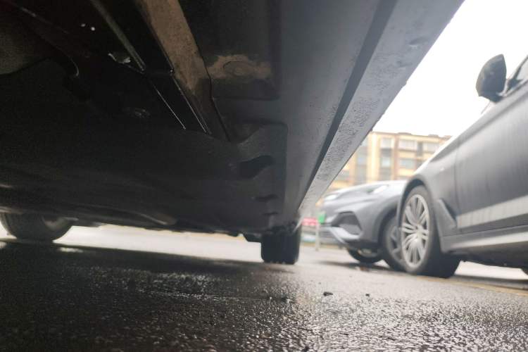 Used BMW 5 Series 2014 525Li Luxury Design Package Chassis Rear Right