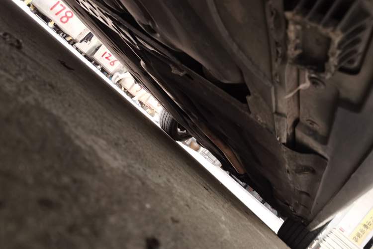 Used BMW 5 Series 2014 528Li Leading Model Chassis Rear Right