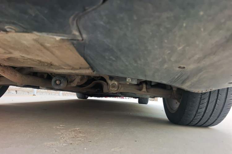 Used BMW 5 Series 2014 525Li Luxury Design Package Chassis Rear Right