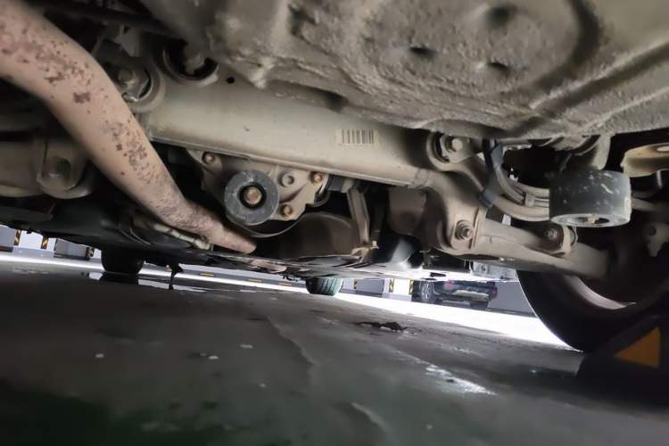 Used BMW 5 Series 2014 525Li Leading Model Chassis Rear