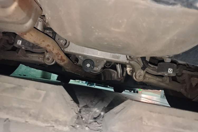 Used BMW 5 Series 2014 525Li Luxury Design Package Chassis Rear