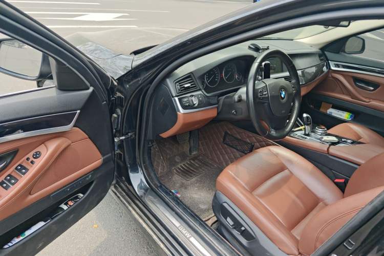 Used BMW 5 Series 2014 520Li Elegant Model Driver Seat