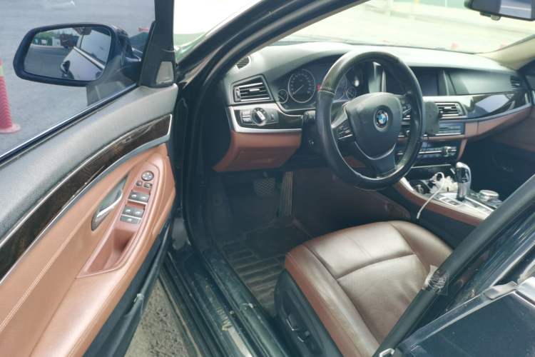 Used BMW 5 Series 2014 528Li Leading Model Driver Seat