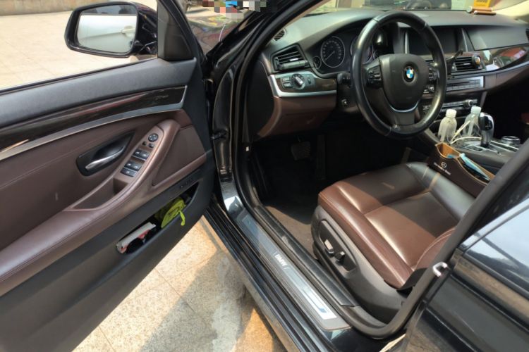 Used BMW 5 Series 2014 525Li Luxury Design Package Driver Seat