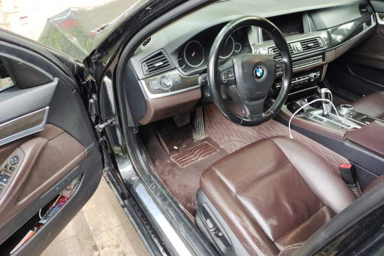 Used BMW 5 Series 2014 525Li Luxury Design Package Driver Seat