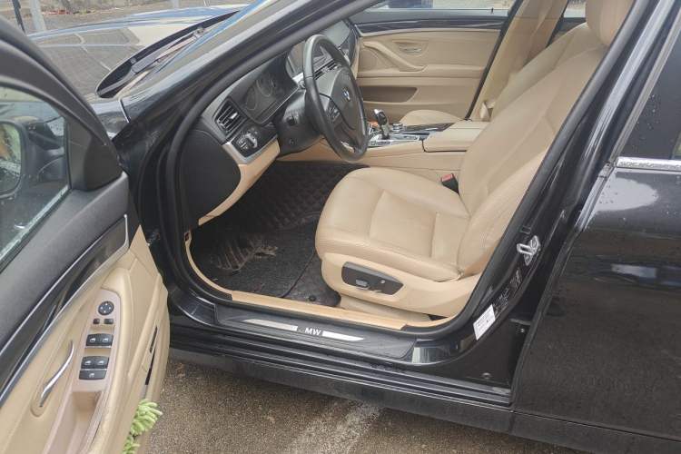 Used BMW 5 Series 2014 520Li Elegant Model Driver Seat