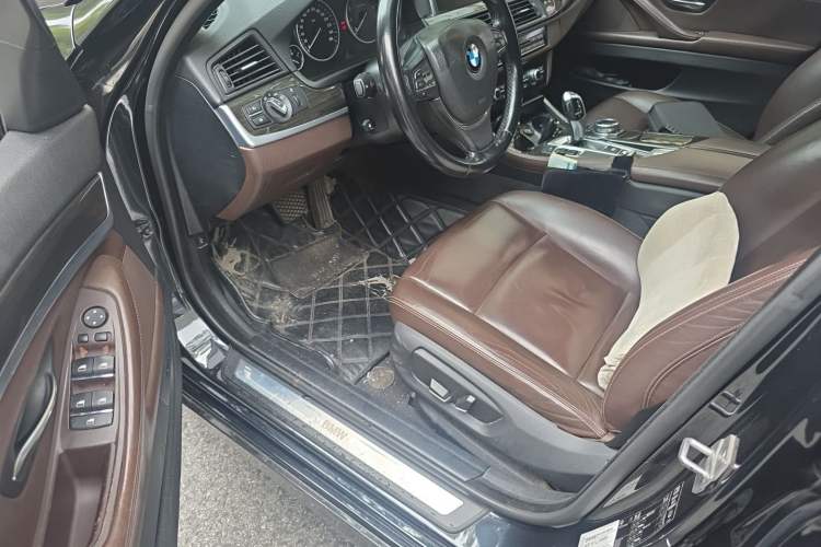 Used BMW 5 Series 2014 525Li Luxury Design Package Driver Seat