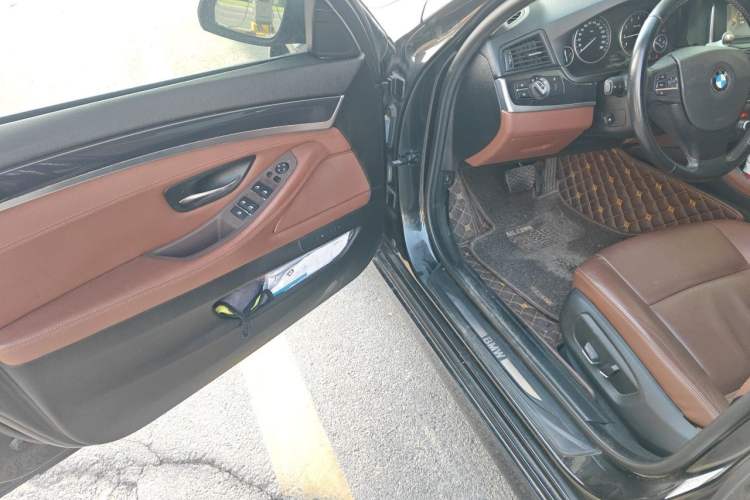 Used BMW 5 Series 2014 520Li Elegant Model Driver Seat