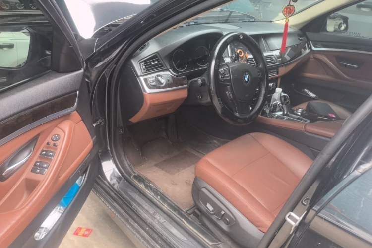 Used BMW 5 Series 2014 525Li Leading Model Driver Seat