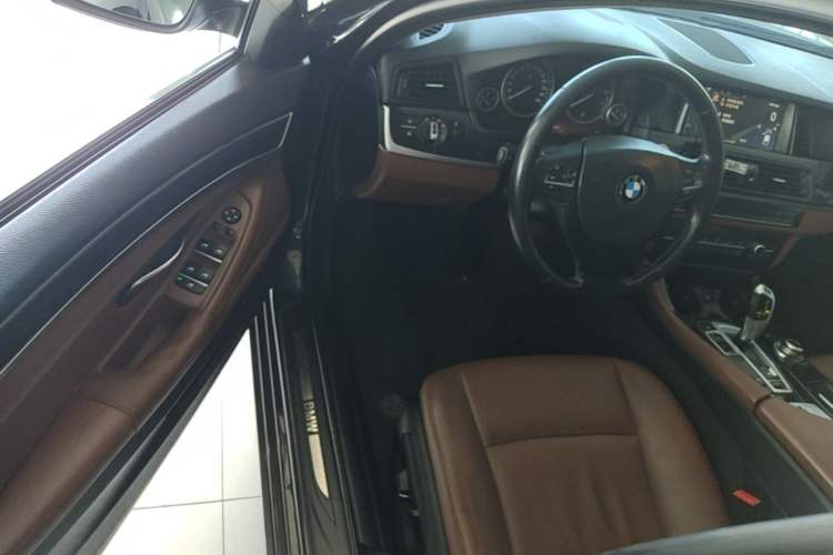 Used BMW 5 Series 2014 520Li Elegant Model Driver Seat