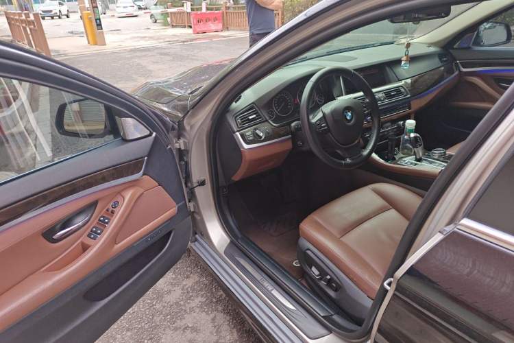 Used BMW 5 Series 2014 528Li Leading Model Driver Seat