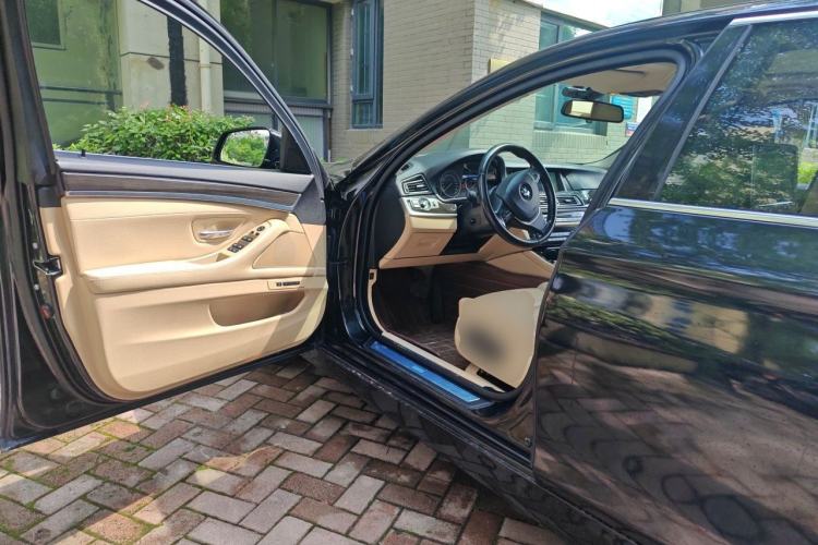 Used BMW 5 Series 2014 530Li Luxury Design Package Driver Seat