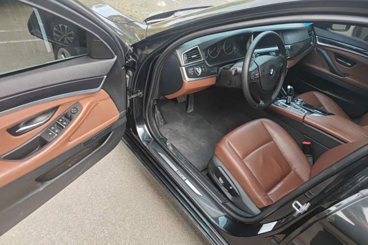 Used BMW 5 Series 2014 520Li Elegant Model Driver Seat