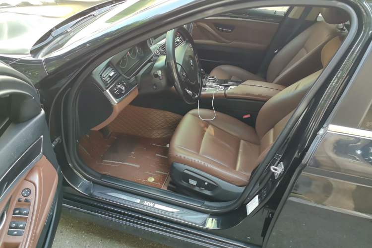 Used BMW 5 Series 2014 520Li Elegant Model Driver Seat