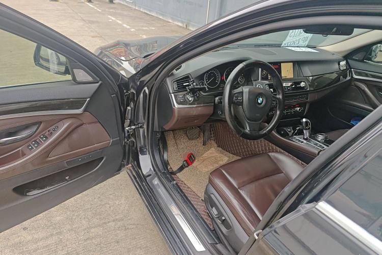 Used BMW 5 Series 2014 525Li Luxury Design Package Driver Seat