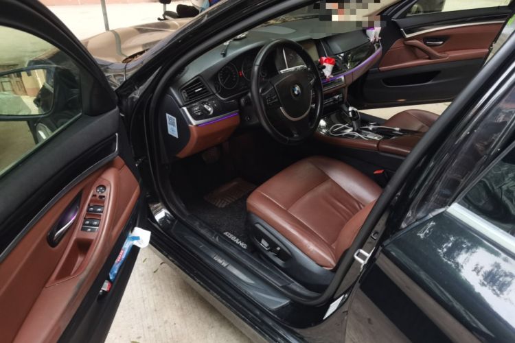Used BMW 5 Series 2014 520i Elegant Edition Driver Seat