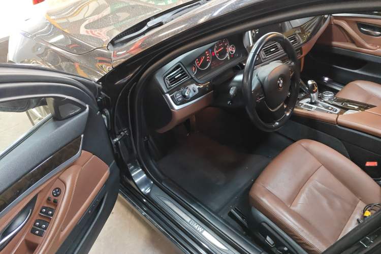 Used BMW 5 Series 2014 528Li Leading Model Driver Seat