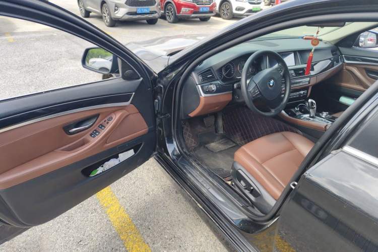 Used BMW 5 Series 2014 520Li Elegant Model Driver Seat