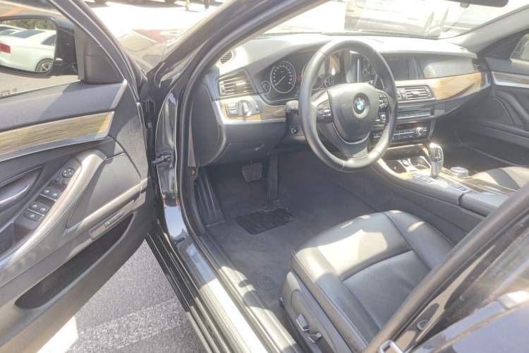 Used BMW 5 Series 2014 525Li Fashion Design Package Driver Seat